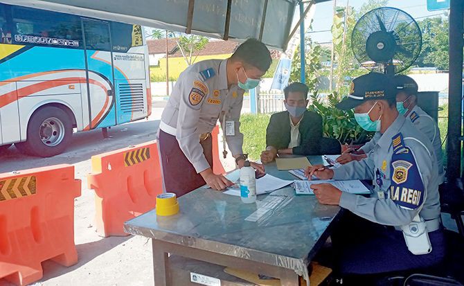 Syarat Perjalanan Tak Hanya untuk Penumpang, Sopir dan Kru Bis Juga Harus Punya Kartu Vaksin