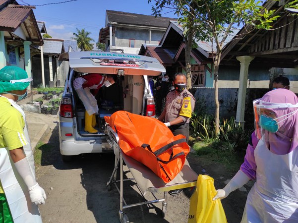 Jasad Wanita Ditemukan Menghitam dan Mengering di Sofa, Diduga Sudah Meninggal Tiga Bulan Lalu