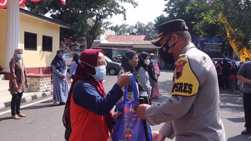 Dirumahkan Selama PPKM, Buruh Pabrik di Pemalang Ingin Jualan Nasi Uduk Setelah Dapat Bantuan Beras