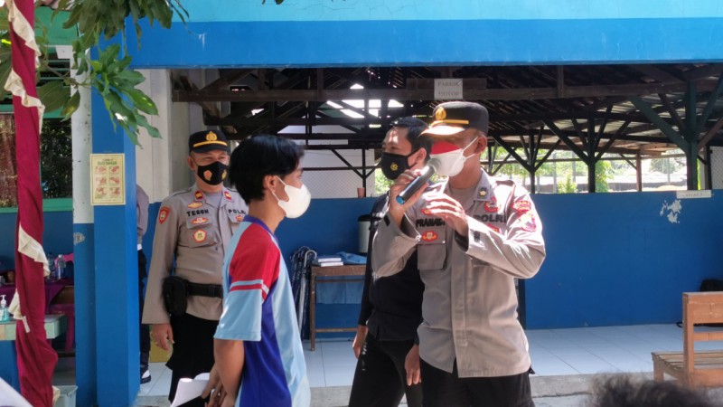 Baru 18 Persen, Polisi dan Tentara Keliling Pemalang Lakukan Vaksinasi Sambil Bagi-bagi Doorprize