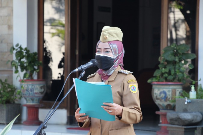 Apel Pagi, Bupati Brebes Minta ASN Tingkatkan Kedisiplinan di Tengah Pandemi Covid-19