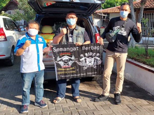 Peduli Kaum Difabel, Komunitas Honda Rebel dan Honda Big Bike Jawa Tengah Sumbang 50kg Beras