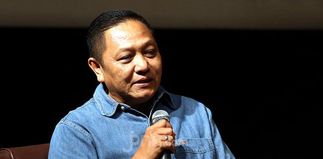 Soal Somasi Sentul City pada Tanah Rocky Gerung, Adhie Massardi: Dont Blame Asing dan Aseng