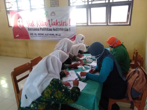 September, Dewi Aryani Bantu 83.000 Vaksin di Kabupaten Tegal, Alokasi Untuk Siswa 20.000