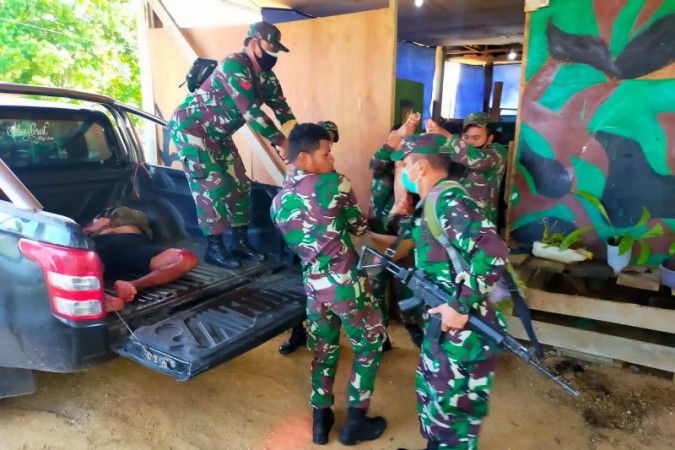 Pos Tentara Diserbu Kelompok OTK di Papua Barat, Empat Prajurit TNI AD Meninggal, Seorang Hilang