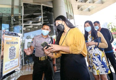 Mulai Besok, Setiap Kantor dan Mal Wajib Skrining PeduliLindungi