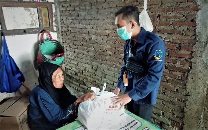 NIK Keliru, Pemerintah Mengakui Kesulitan Memberikan Bantuan untuk Nenek Murah