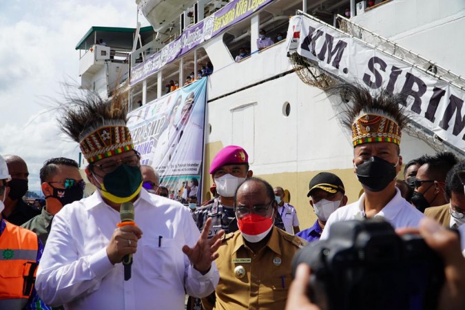 Dengan Dukungan Isoter Terapung dan Antusiasme Vaksinasi, Menko Airlangga Optimis Papua Barat Menjadi Zona Hij