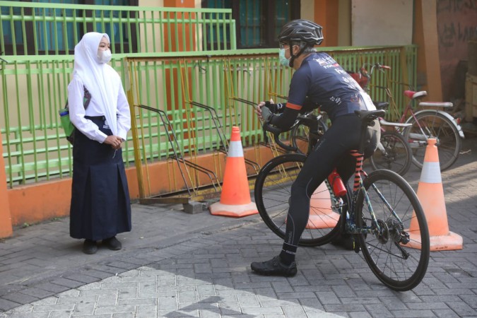 Dapat Sepeda dari Ganjar, Annisa Ramadhani Terkejut dan Bilang Begini