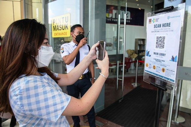 Mulai Hari Ini, Pengunjung Supermarket dan Hypermarket Wajib Gunakan PeduliLindungi