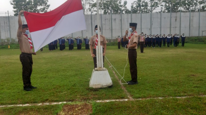 Narapidana Teroris yang Pernah Tusuk Wiranto Kibarkan Bendera Merah Putih di Lapas Slawi