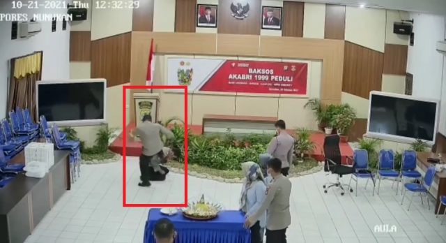 Tendang dan Pukuli Anak Buahnya, Kapolres Nunukan AKBP Syaiful Anwar Dicopot