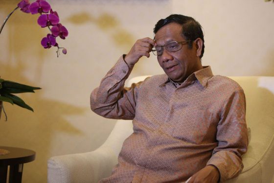 Isu Reshuffle Panas Lagi, Kabarnya Jokowi Ingin Hadi Tjahjanto Geser Mahfud MD di Kabinet