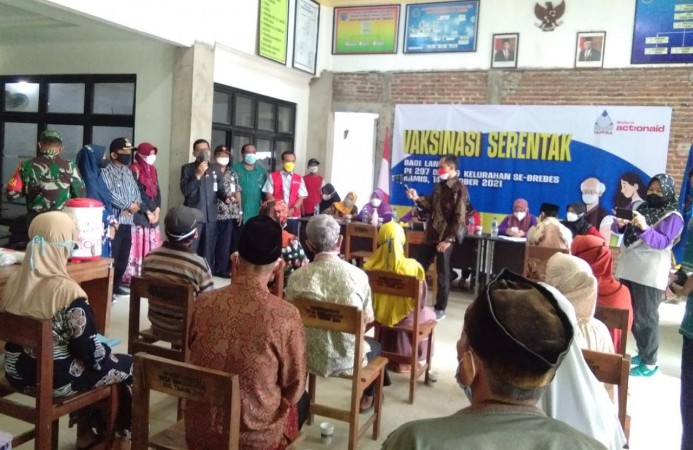 14.850 Lansia di Brebes Jadi Sasaran Vaksinasi Serentak di 297 Desa dan Kelurahan