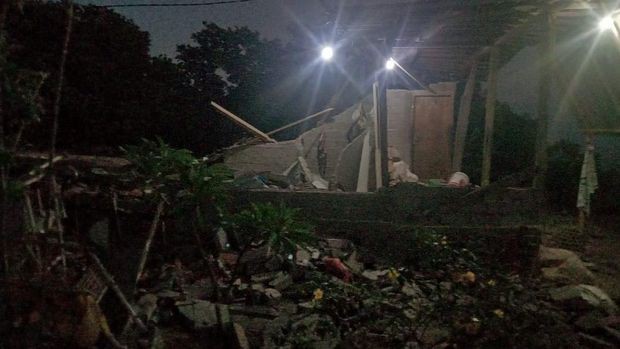 Gempa Bali Tiga Orang Tewas, Lima Kepala Keluarga Tertimbun Longsor
