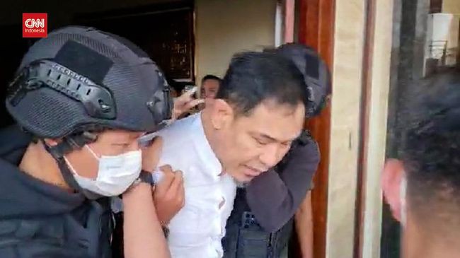 Dugaan Aksi Terorisme Mantan Sekum FPI Munarman Segera Disidang