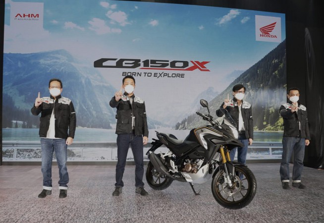 New CB150X Motornya Para Petualang Sejati Sudah Mengaspal di Indonesia