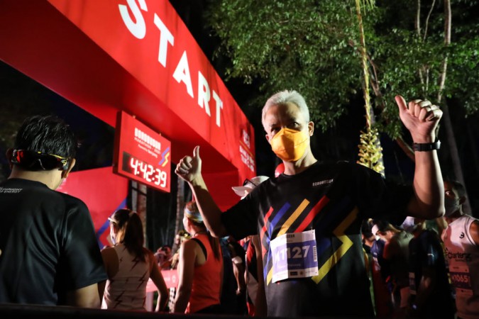 Finish Pertama di Borobudur Marathon, Ganjar: Ini Rekor Terbesar Saya