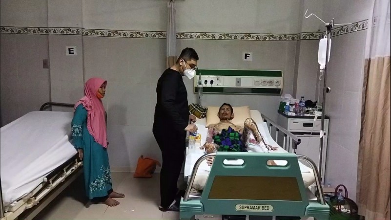 Viral Tak Punya Uang Saat Sakit di Perantauan, Warga Brebes Abdul Ghoni Kini Dibungkus Plastik