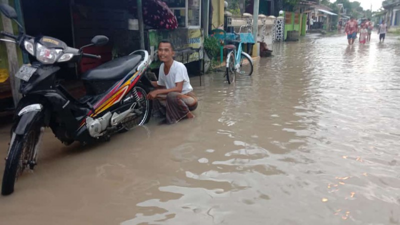 Selain Merendam Wilayah Perkotaan, Banjir Juga Menggenangi Tiga Desa di Jatibarang