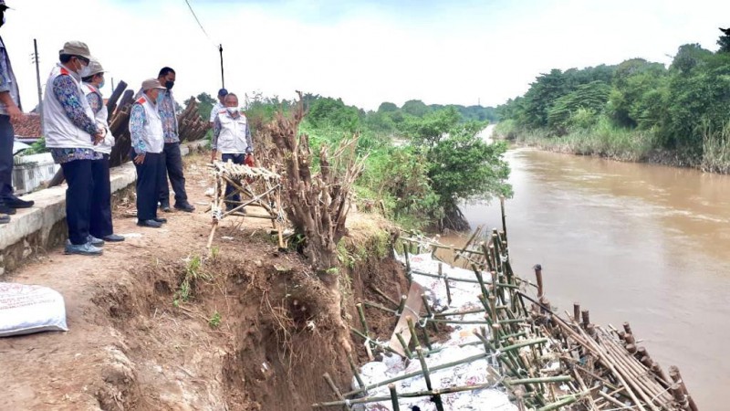 93 Tanggul Sungai di Brebes Rawan Jebol, Baru 25 yang Diperbaiki