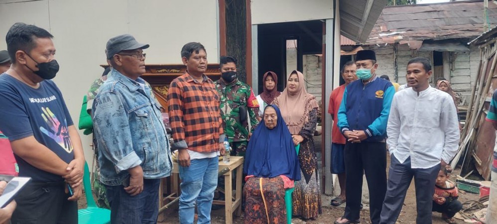 Telan Anggaran Rp20 Juta, Nenek Sariah Pindah ke Rumah Baru