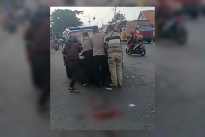 Polisi di Pemalang Meninggal Seketika Ditabrak Truk Boks, Sopir Lari Lalu Ditangkap di Brebes