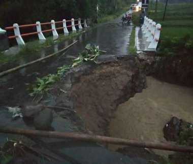 Banjir Bandang dan Longsor Terjang Dua Kecamatan di Brebes Selatan