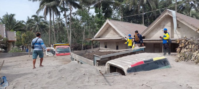 Pemerintah Tetapkan Status Tanggap Darurat Gunung Semeru, Sembilan Korban Belum Ketemu