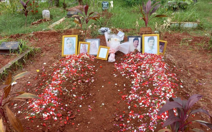 Makam Vanessa Angel Akan Dipindah Segera, Doddy Soedrajat: Satu Liang Lahad denga Ibunya