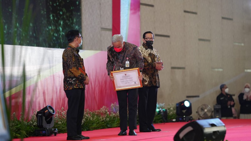 Ungguli Jatim, Jabar dan DKI Jakarta, Jateng Terima Anugerah Meritokrasi
