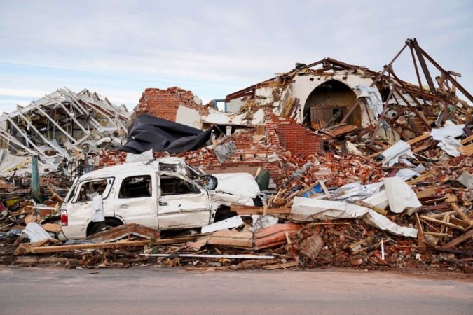 50 Tornado Gulung Amerika Serikat, 100 Orang Lebih di Enam Negara Bagian Tewas