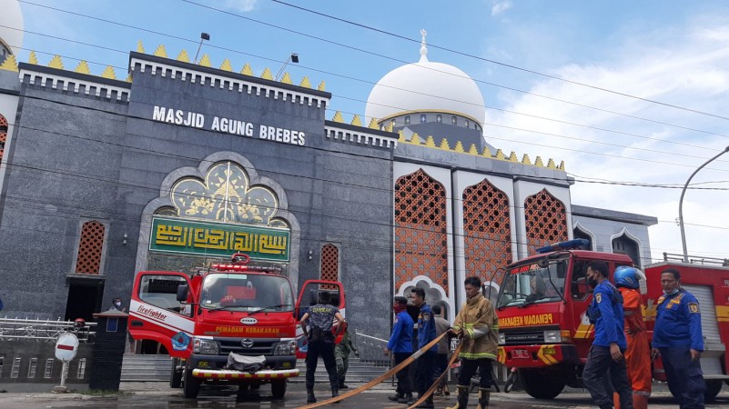 Masjid Agung Brebes Kebakaran, Api Muncul dari Ruangan Sound System