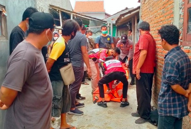 Sempat Batuk-batuk, Seorang Warga di Brebes Meninggal Terduduk di Atas Sepeda Motornya