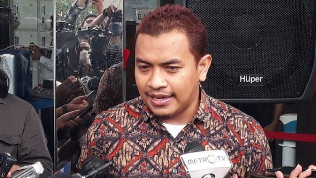 Ferdinand Hutahaean Akhirnya Menyusul Habib Bahar Smith, Aziz Yanuar: Semoga Tidak Ada Lagi