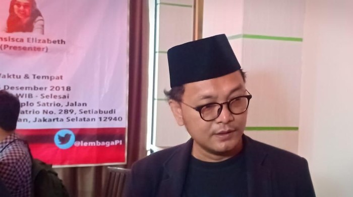 Guntur Romli Gedek dengan Edy Mulyadi, Netizen: Menghina Kalimantan Sama dengan Hina Indonesia