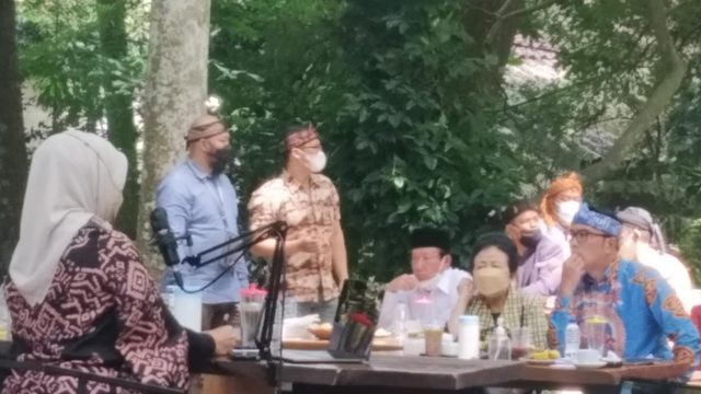 Arteria Dahlan Singgung Orang Sunda, Ceu Popong: Ayeuna Globalisasi