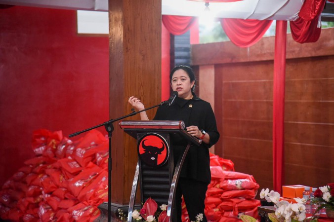 Bertemu Kader PDIP di Klaten, Puan: Masa Bagi-bagi Beras dan Kaos Nggak Boleh?
