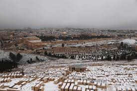 Fenomena Langka, Yerusalem Diselimuti Salju Tebal Hingga 20 Sentimeter
