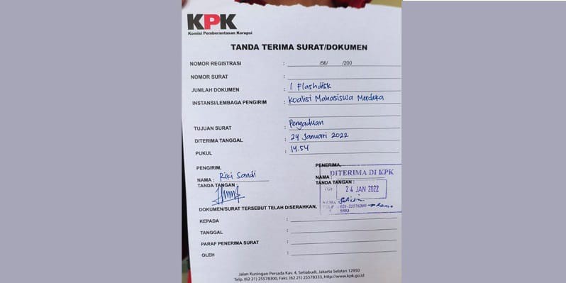 Koalisi Mahasiswa Serahkan Dokumen Tambahan Dugaan KKN Gibran-Kaesang, KMM: Etika Sudah Bermasalah