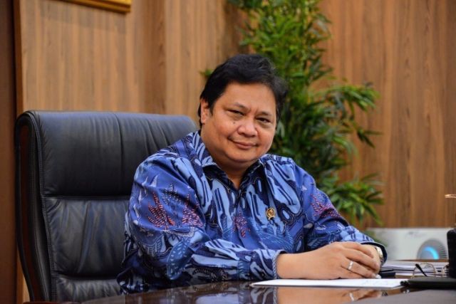 Menko Airlangga Akui Ada Empat Provinsi yang Vaksinasinya Masih di Bawah 70 Persen