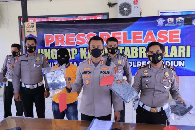 Kabur Usai Tewaskan Dua Orang di Tol Madiun-Surabaya, Sopir Kontainer Ditangkap