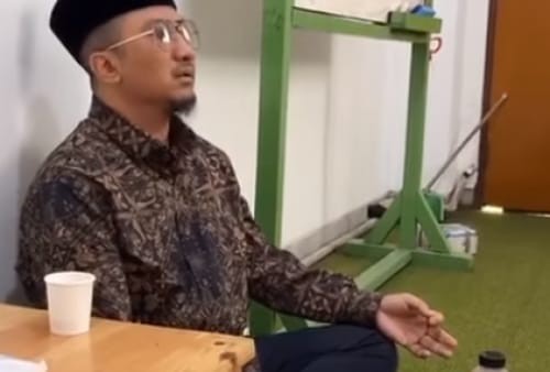 Video Yusuf Mansur Lantunkan Azan Sambil Duduk saat Gempa Jakarta Viral: Berasa Banget