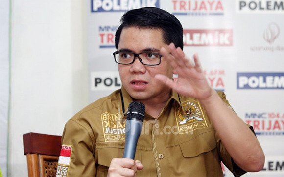 Arteria Dahlan Kritik Penggunaan Bahasa Sunda, Diingatkan Teman PDIP: Jangan Bertingkah Arogan