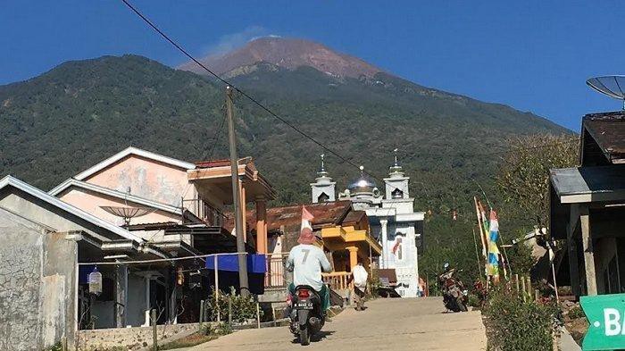 Ada Moratorim Tower BTS, Warga Sawangan di Lereng Gunung Slametl Minim Signal Seluler