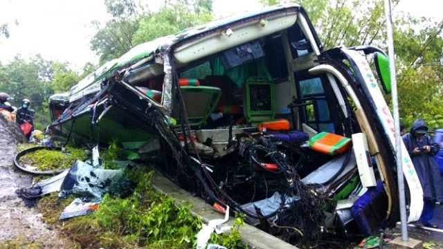 Sebelum Kecelakaan Tabrak Tebing, Penumpang Sempat Turun Karena Bus Tidak Kuat Tanjakan