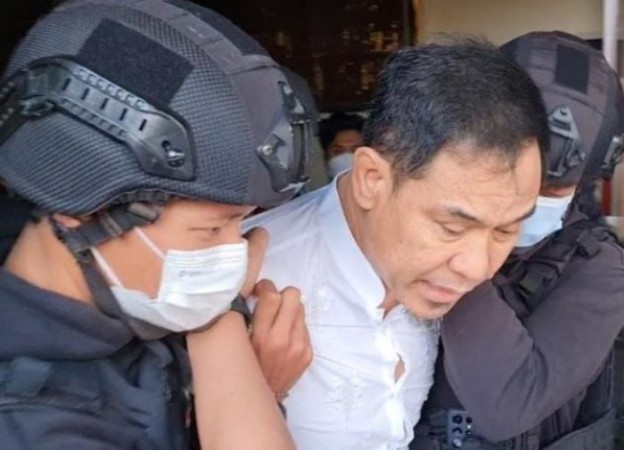 Munarman Dituntut Mati Hoaks, Pengacara: Kalau yang Bikin Edy Mulyadi atau Habib Rizieq Bisa Dipenjara