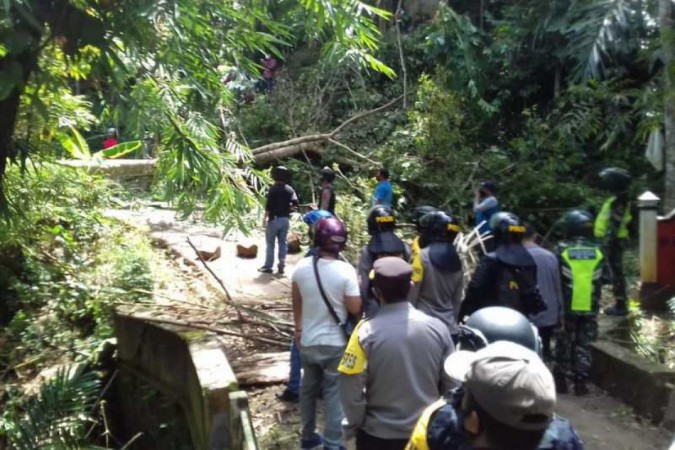 Kapolri Terbitkan Ultimatum Polisi Harus Adil, Iwan Sumule: Evaluasi Kapolda Jateng dalam Kasus Wadas