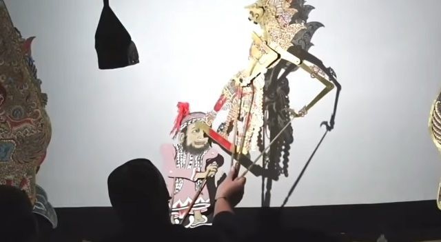 Wayang Mirip Khalid Basalamah Viral saat Minyak Goreng Langka, Politisi PKS Ini Curiga