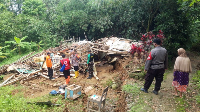 Bencana Tanah Bergerak di Kabupaten Tegal Rusak 59 Rumah, Lima Rata dengan Tanah